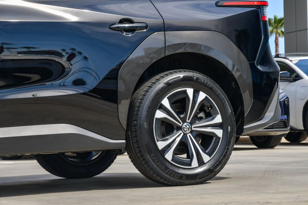 Thumbnail: 2024 Toyota bZ4X - 20