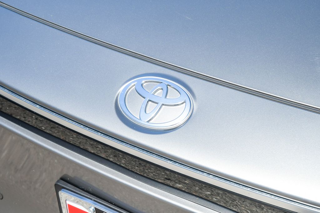 Thumbnail: 2025 Toyota bZ4X - 6
