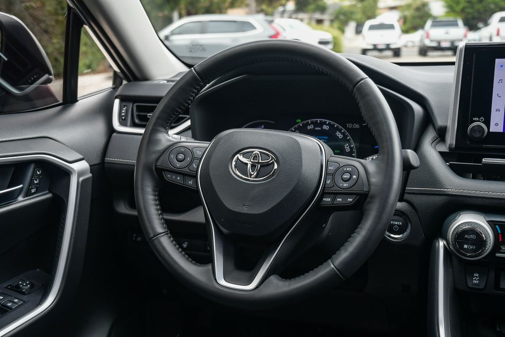 Thumbnail: 2024 Toyota RAV4 - 2