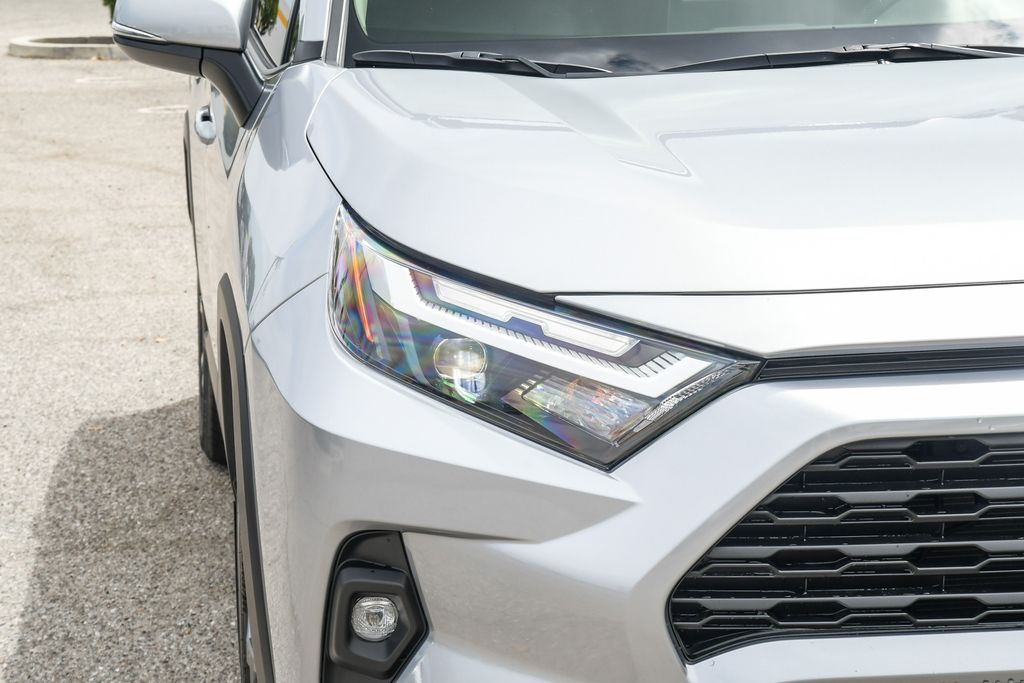 Thumbnail: 2024 Toyota RAV4 - 18