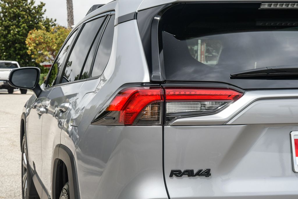 Thumbnail: 2024 Toyota RAV4 - 6