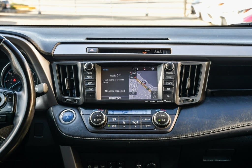 Thumbnail: 2017 Toyota RAV4 - 13