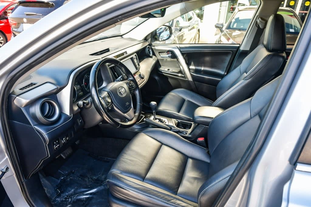 Thumbnail: 2017 Toyota RAV4 - 11