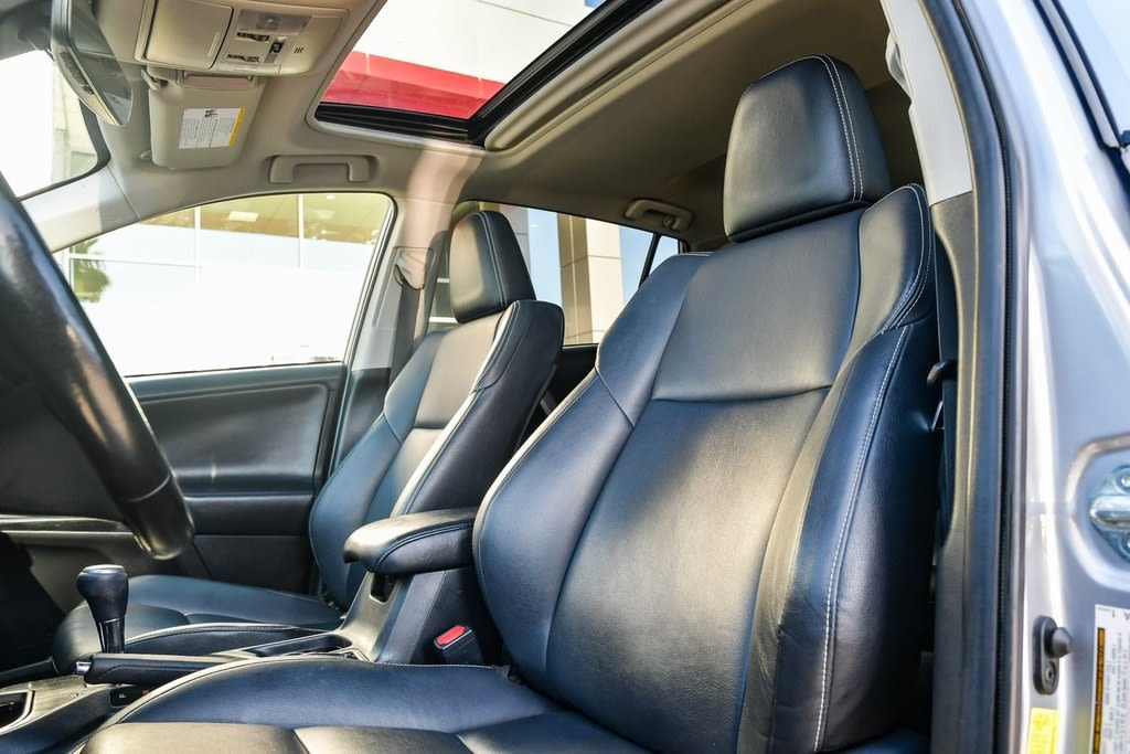 Thumbnail: 2017 Toyota RAV4 - 24