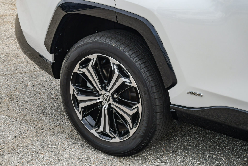 Thumbnail: 2023 Toyota RAV4 - 7