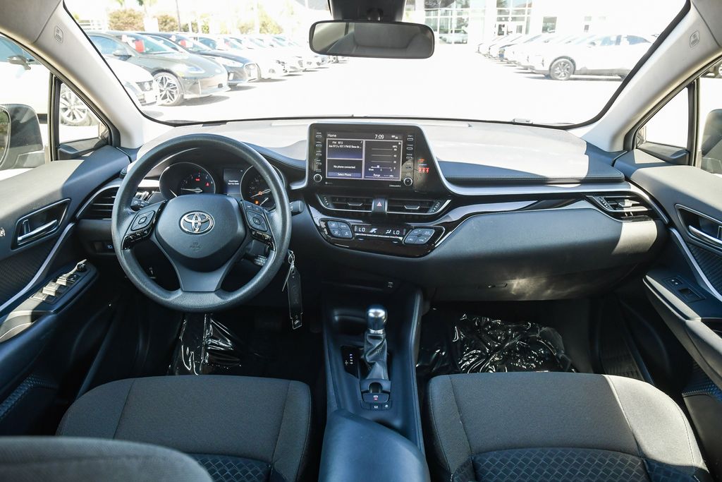 Thumbnail: 2021 Toyota C-HR - 9