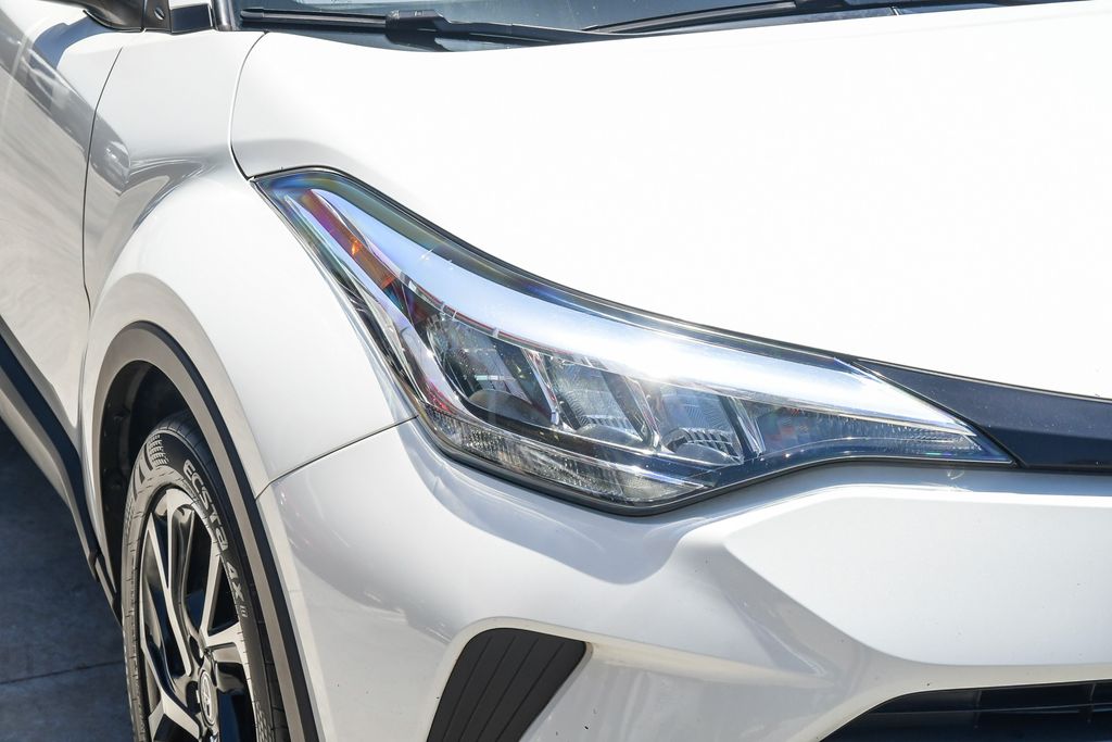 Thumbnail: 2021 Toyota C-HR - 16