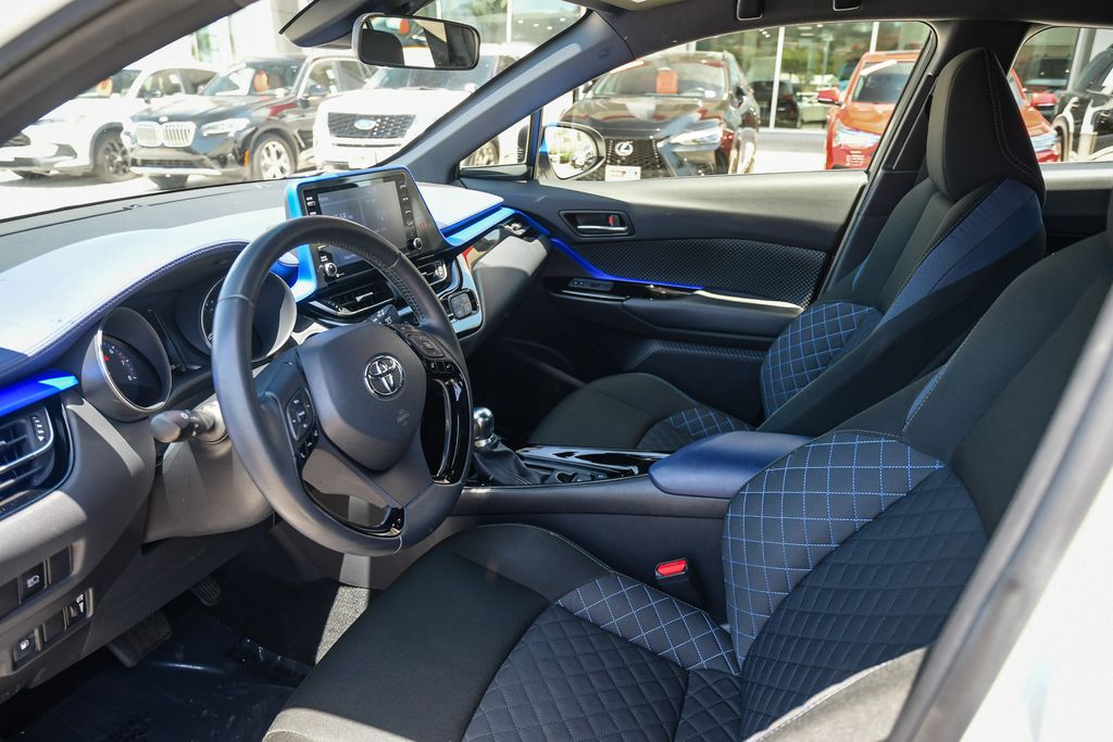 Thumbnail: 2021 Toyota C-HR - 10