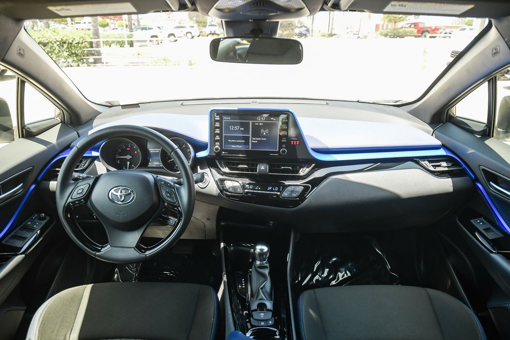 Thumbnail: 2021 Toyota C-HR - 8