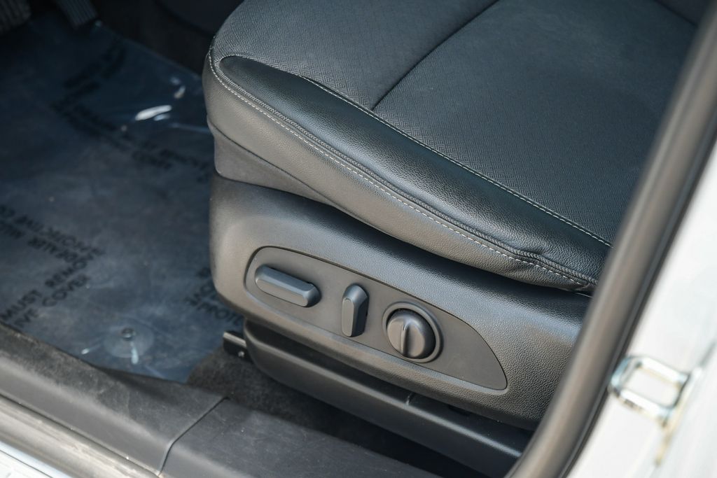 Thumbnail: 2022 Buick Encore GX - 26