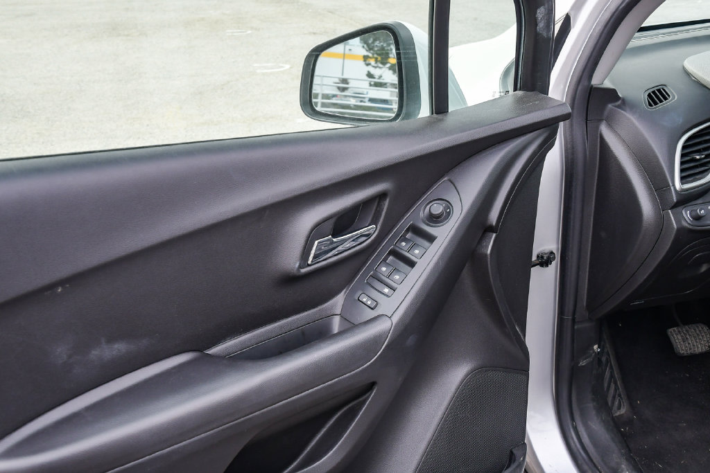 Thumbnail: 2019 Chevrolet Trax - 28