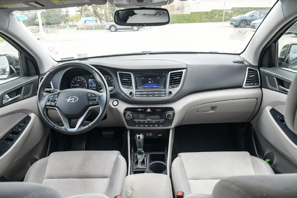 Thumbnail: 2017 Hyundai Tucson - 8