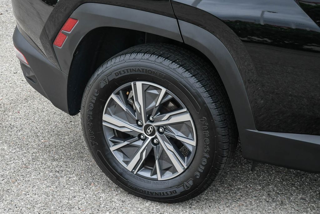 Thumbnail: 2023 Hyundai Tucson - 6
