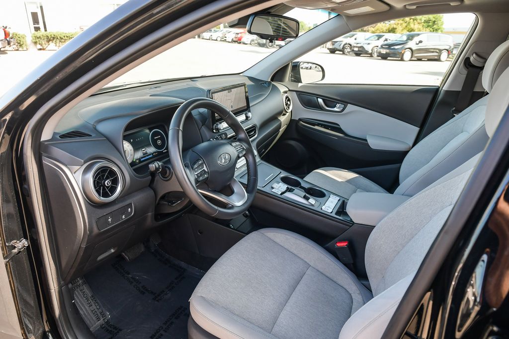 Thumbnail: 2023 Hyundai Kona - 10