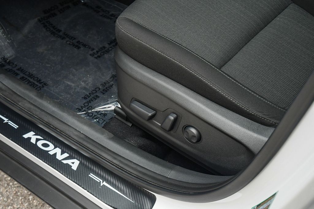 Thumbnail: 2023 Hyundai Kona - 25