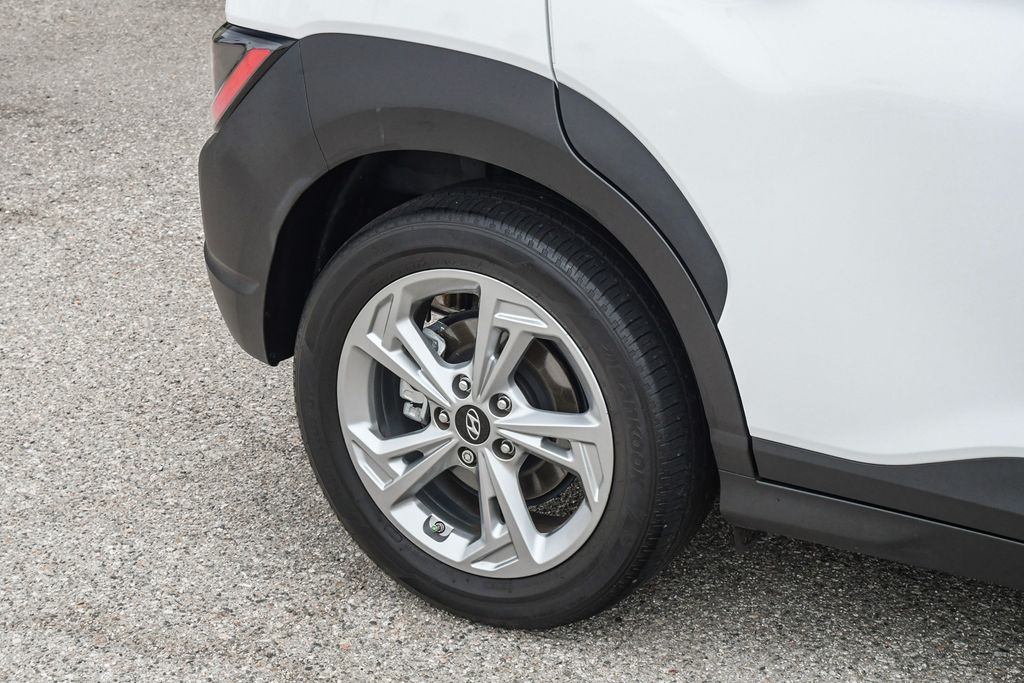 Thumbnail: 2023 Hyundai Kona - 5
