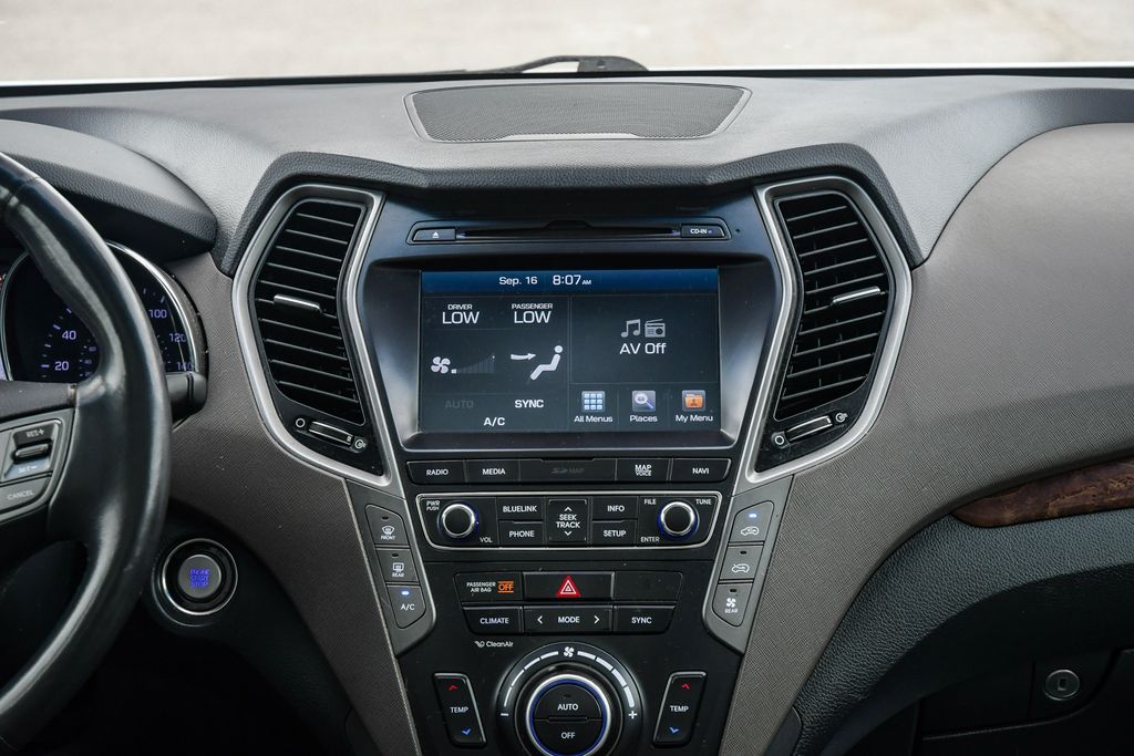 Thumbnail: 2017 Hyundai Santa Fe - 12