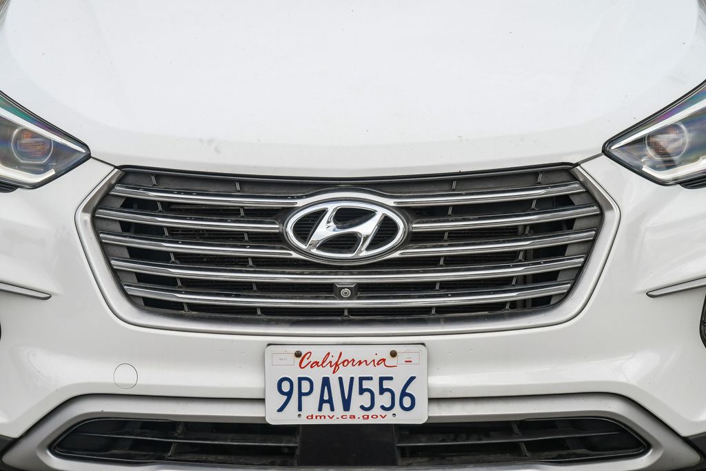 Thumbnail: 2017 Hyundai Santa Fe - 18