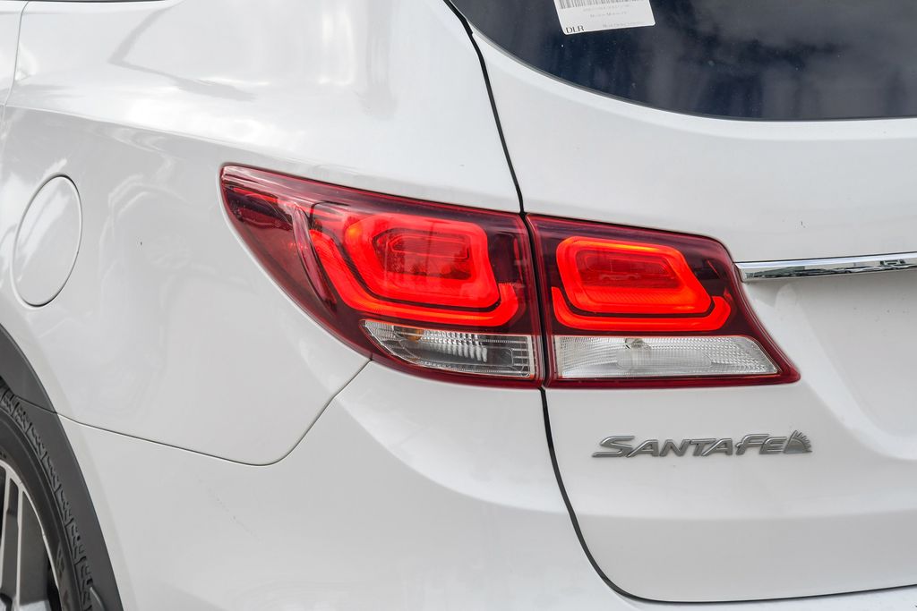 Thumbnail: 2017 Hyundai Santa Fe - 19