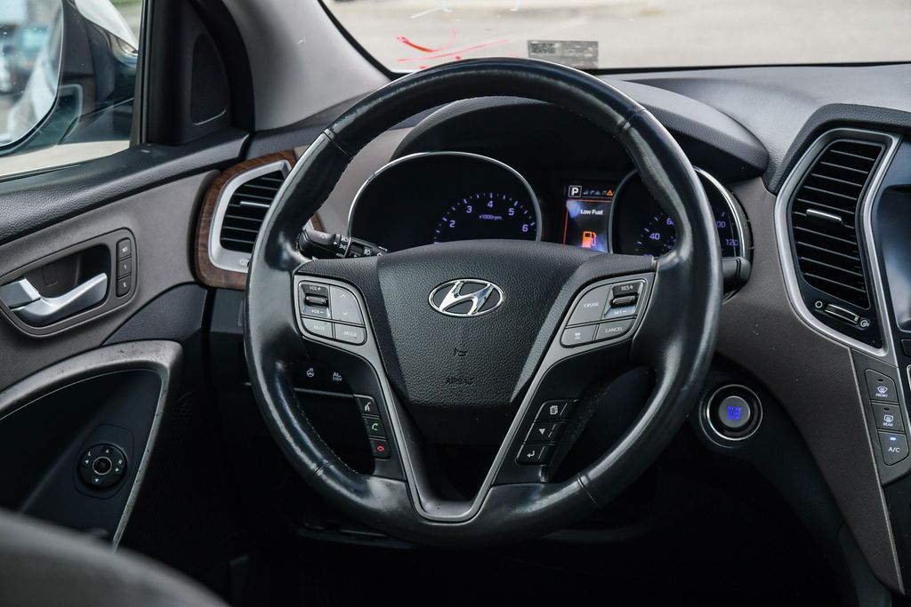 Thumbnail: 2017 Hyundai Santa Fe - 2