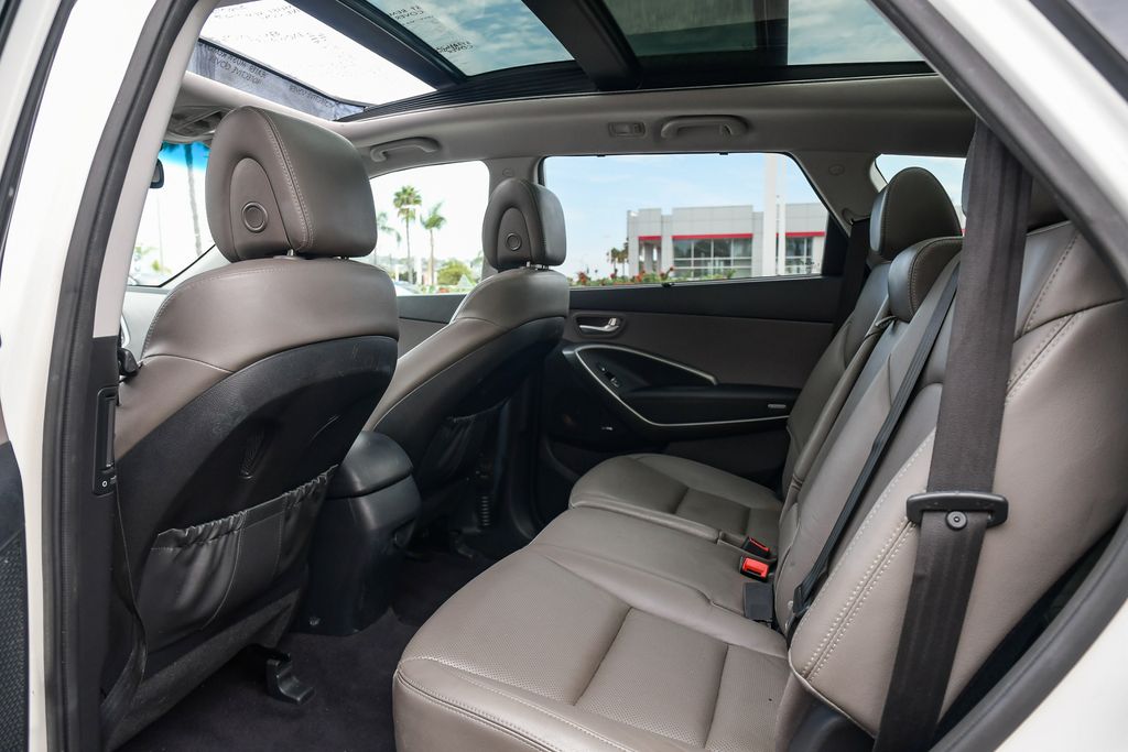 Thumbnail: 2017 Hyundai Santa Fe - 11