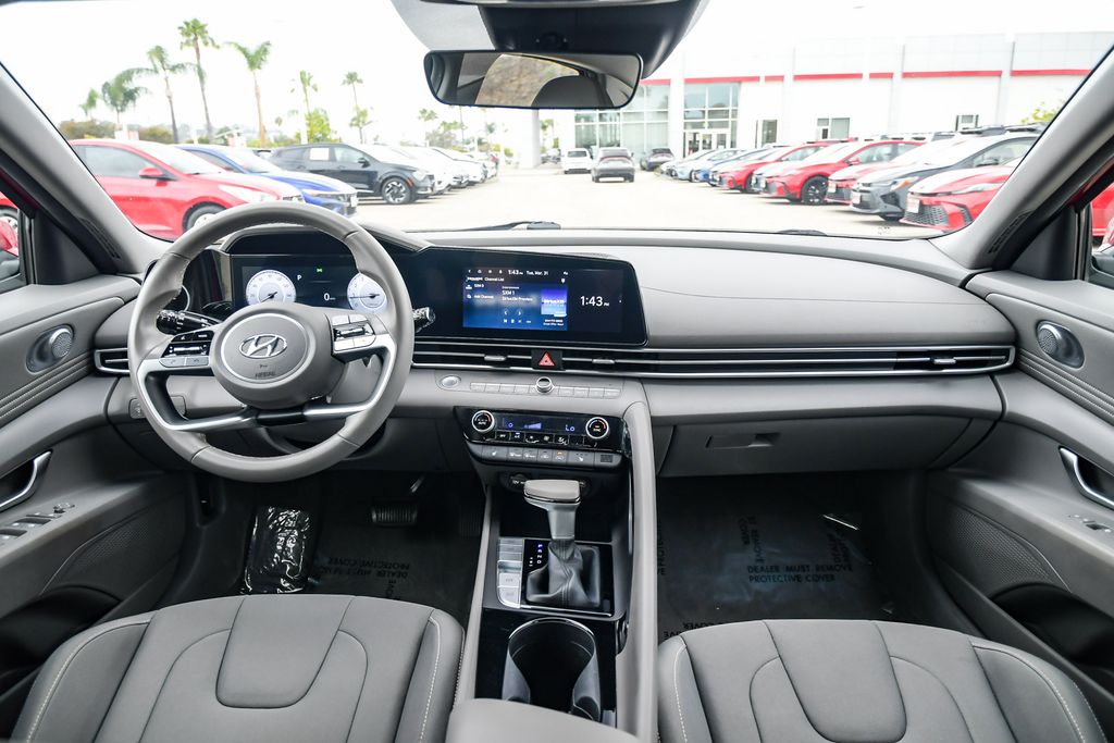 Thumbnail: 2023 Hyundai Elantra - 8