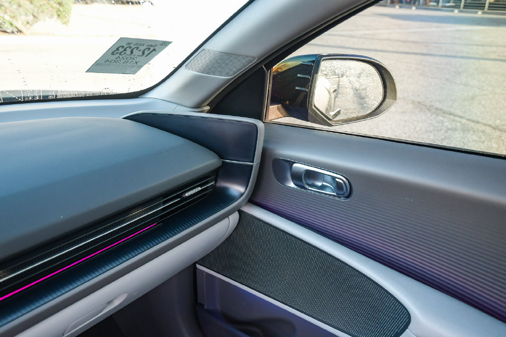 Thumbnail: 2024 Hyundai Ioniq 6 - 27