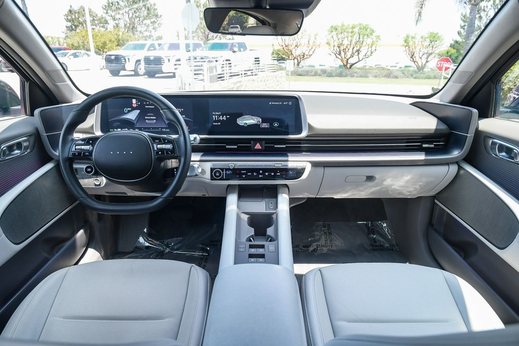 Thumbnail: 2023 Hyundai Ioniq 6 - 7
