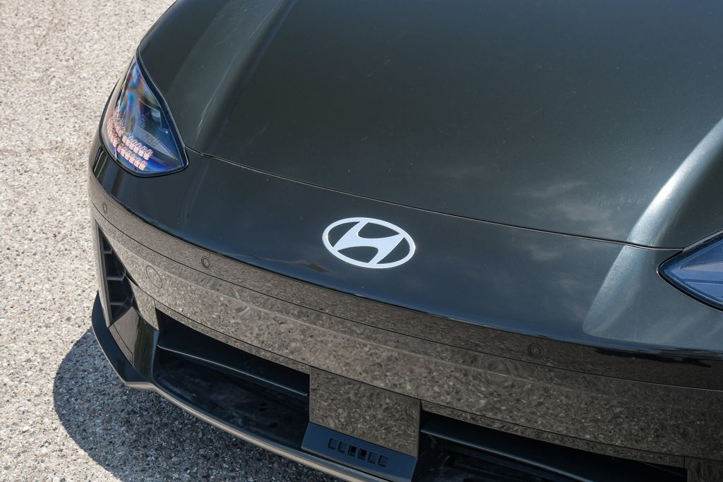 Thumbnail: 2023 Hyundai Ioniq 6 - 5