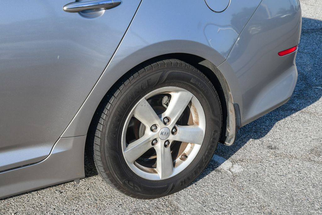 Thumbnail: 2014 Kia Optima - 21