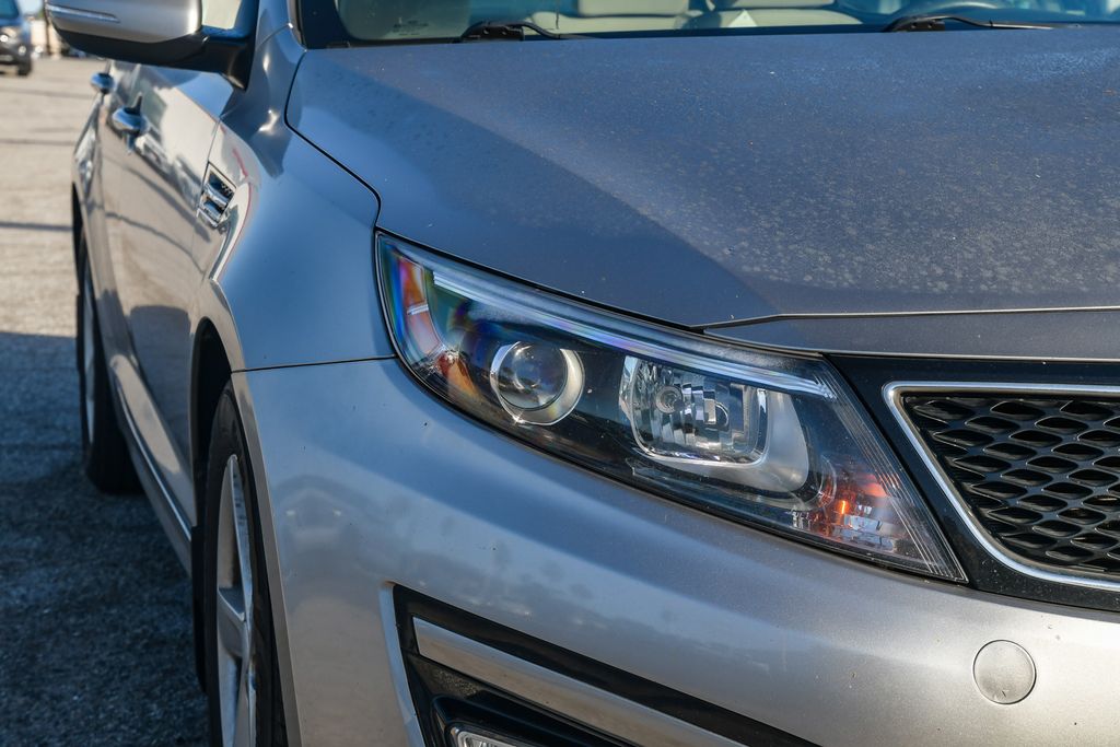 Thumbnail: 2014 Kia Optima - 17