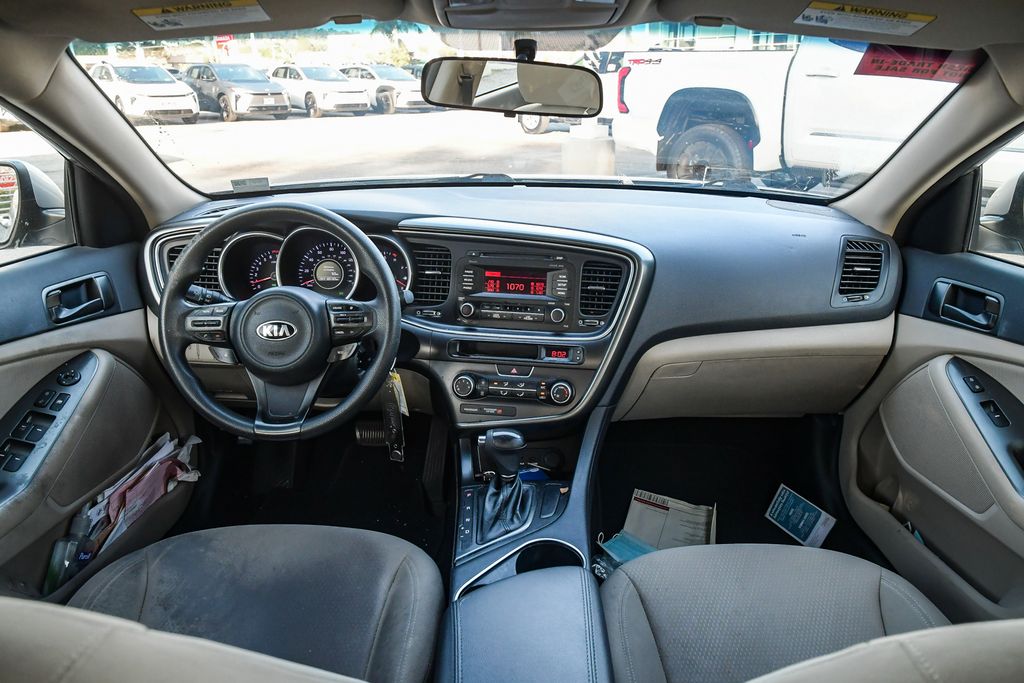 Thumbnail: 2014 Kia Optima - 9