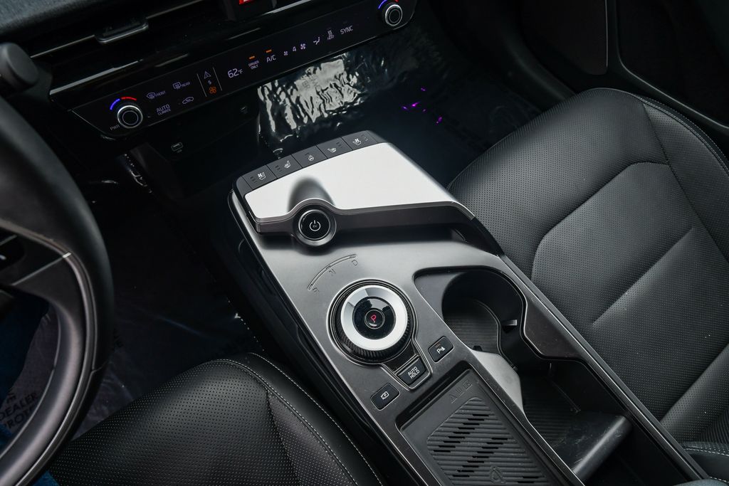 Thumbnail: 2023 Kia EV6 - 14