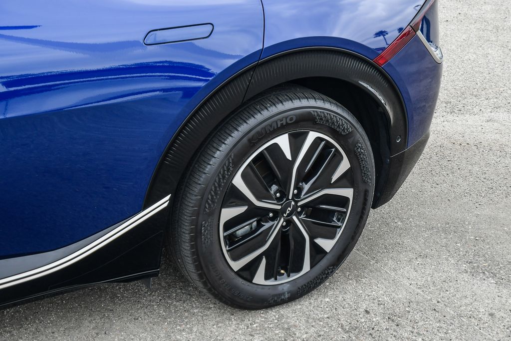 Thumbnail: 2023 Kia EV6 - 21