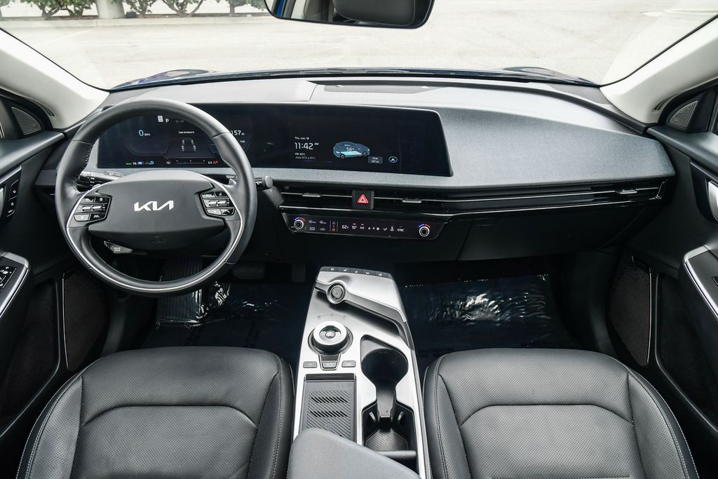 Thumbnail: 2023 Kia EV6 - 9
