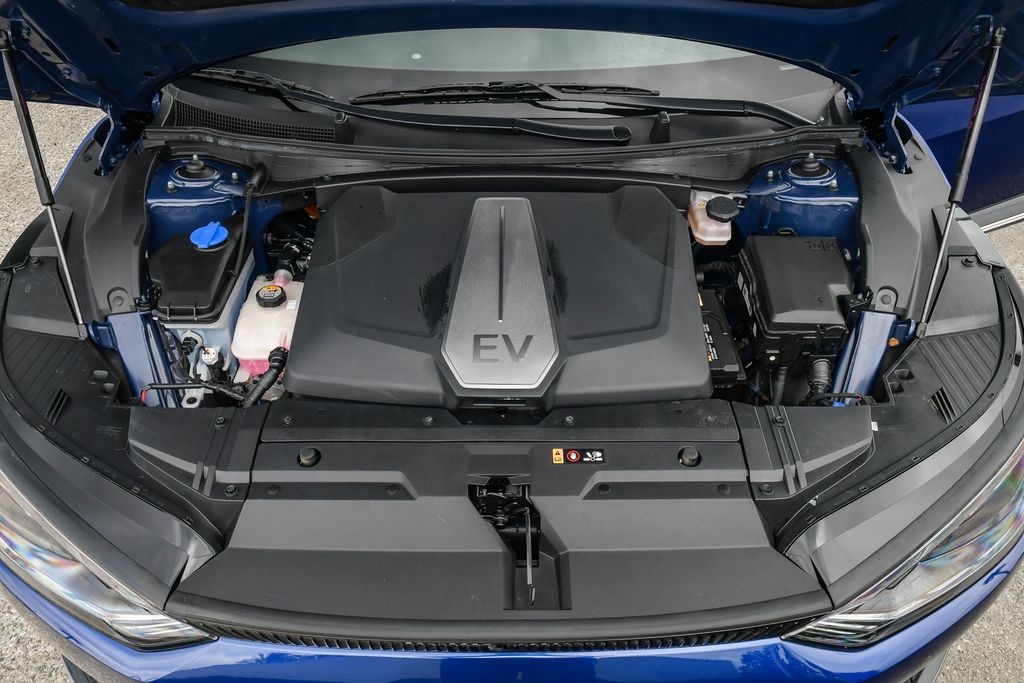 Thumbnail: 2023 Kia EV6 - 8