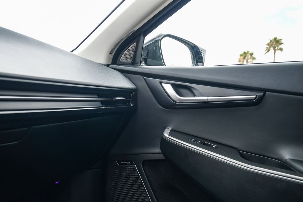 Thumbnail: 2023 Kia EV6 - 28