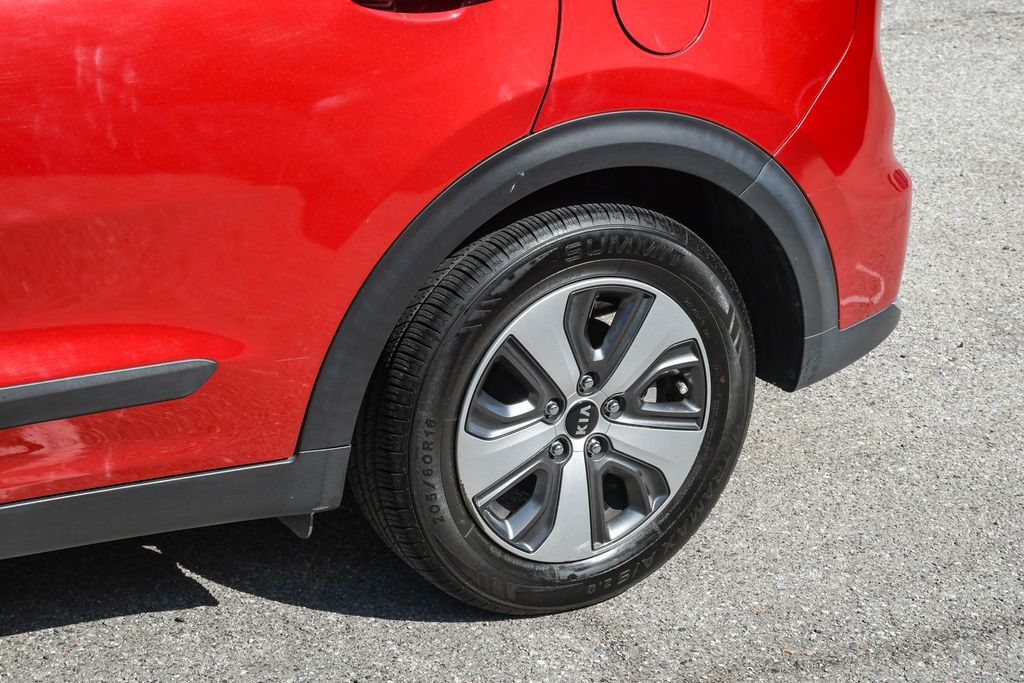 Thumbnail: 2019 Kia Niro - 20
