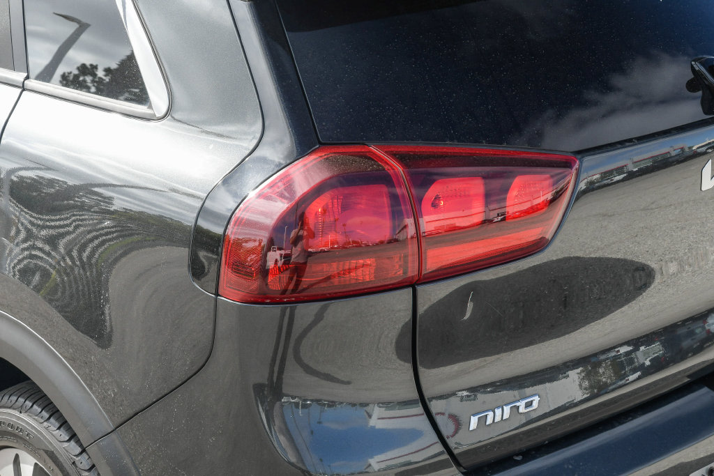 Thumbnail: 2022 Kia Niro - 18