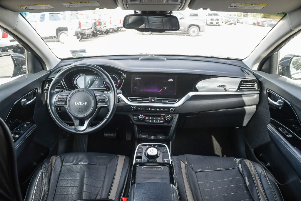 Thumbnail: 2022 Kia Niro - 9