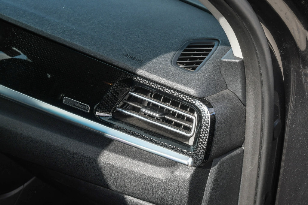 Thumbnail: 2022 Kia Niro - 21