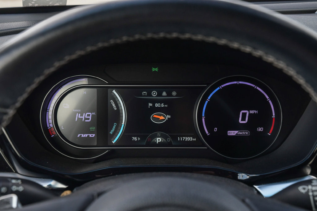 Thumbnail: 2022 Kia Niro - 15