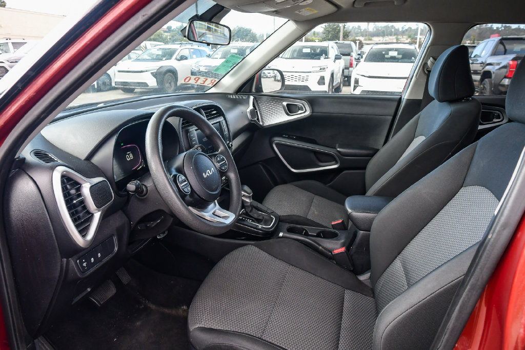 Thumbnail: 2023 Kia Soul - 11