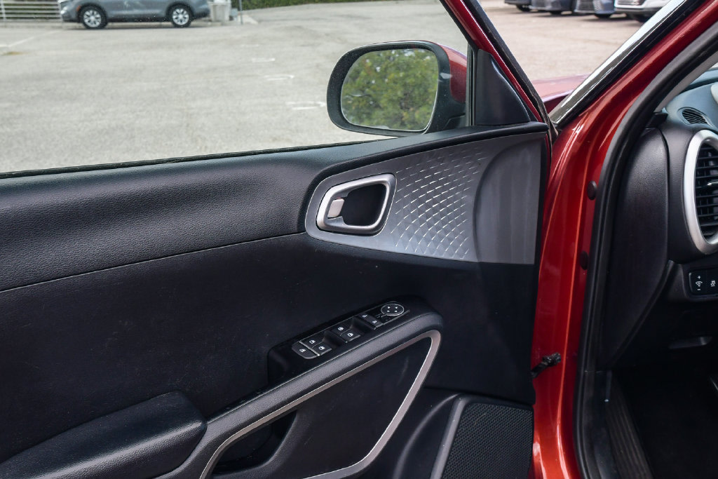 Thumbnail: 2023 Kia Soul - 30