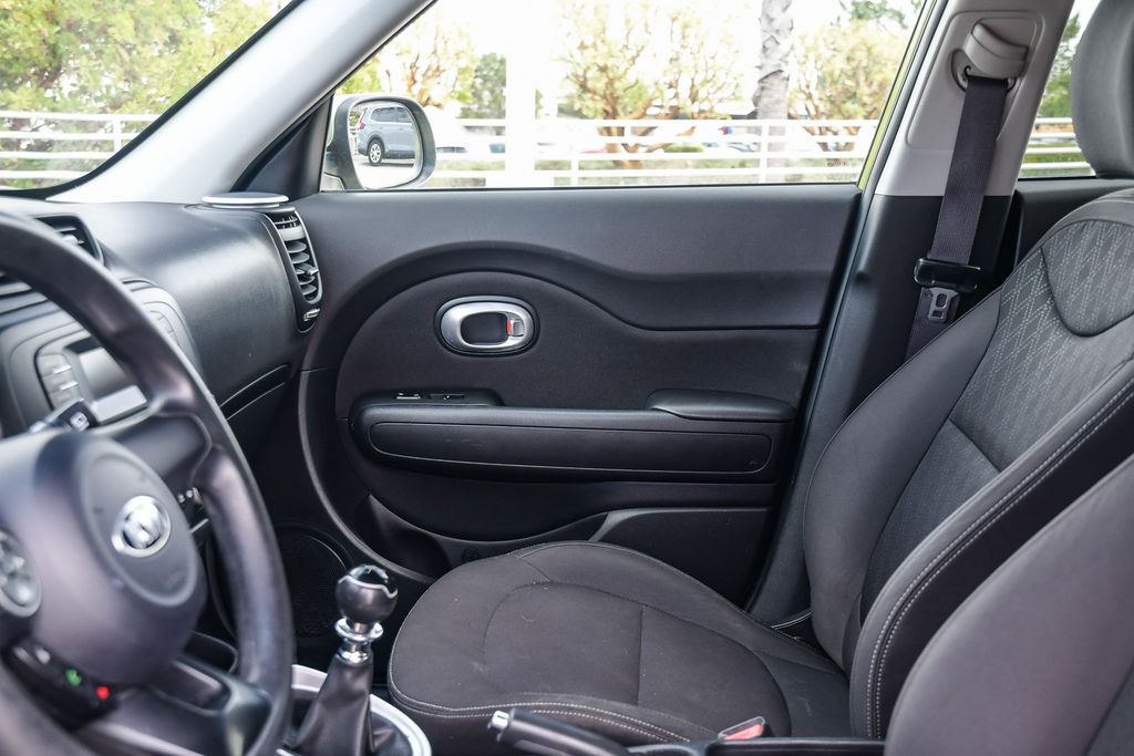 Thumbnail: 2015 Kia Soul - 11