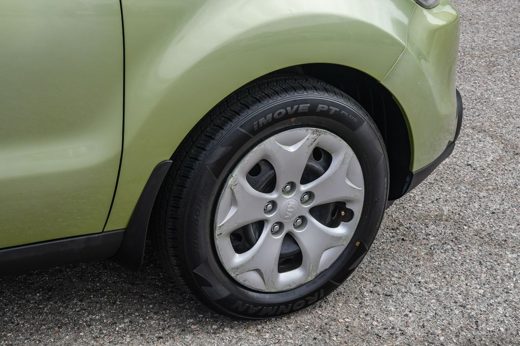 Thumbnail: 2015 Kia Soul - 23