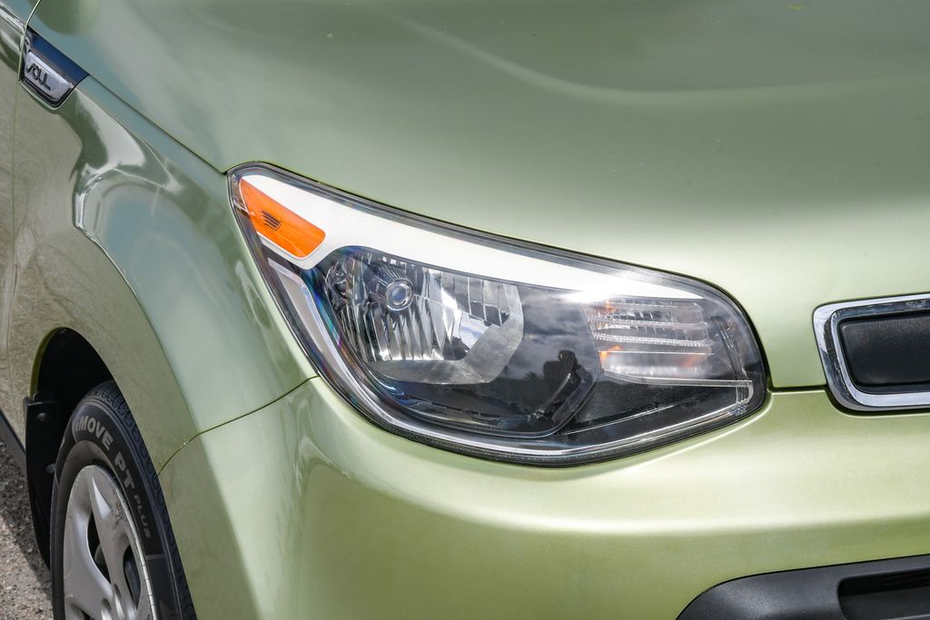 Thumbnail: 2015 Kia Soul - 19