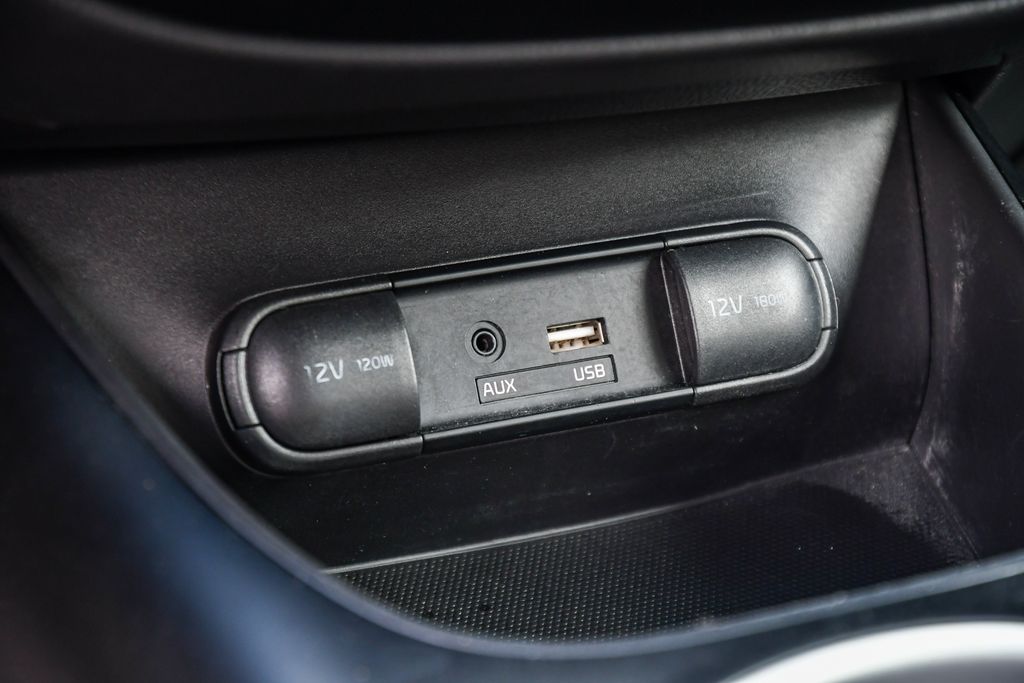 Thumbnail: 2015 Kia Soul - 27