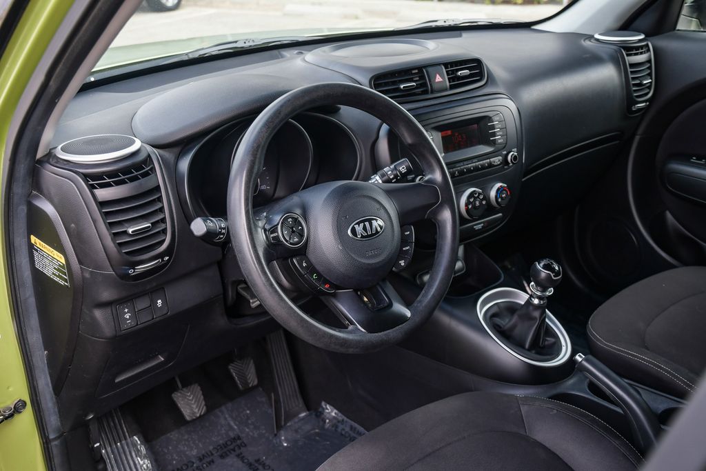 Thumbnail: 2015 Kia Soul - 13