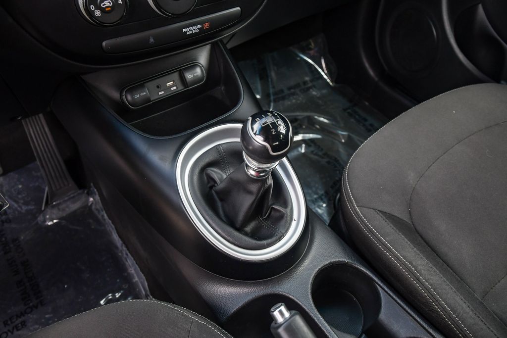 Thumbnail: 2015 Kia Soul - 25